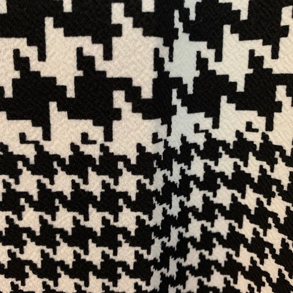 Houndstooth Ponte Knit Skirt. 30 inches - Picture 2 of 2